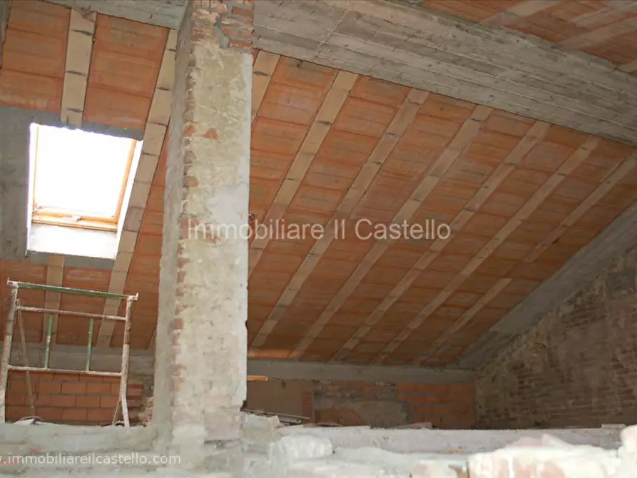 Immagine 17 di Villetta a schiera in vendita  a Castiglione Del Lago