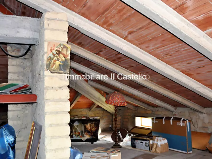 Immagine 23 di Villa in vendita  in via soccorso a Castiglione Del Lago