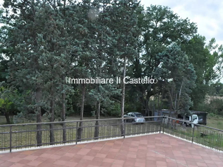 Immagine 25 di Villa in vendita  in via soccorso a Castiglione Del Lago