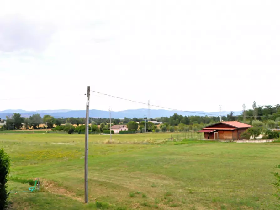 Immagine 36 di Villa in vendita  in via soccorso a Castiglione Del Lago