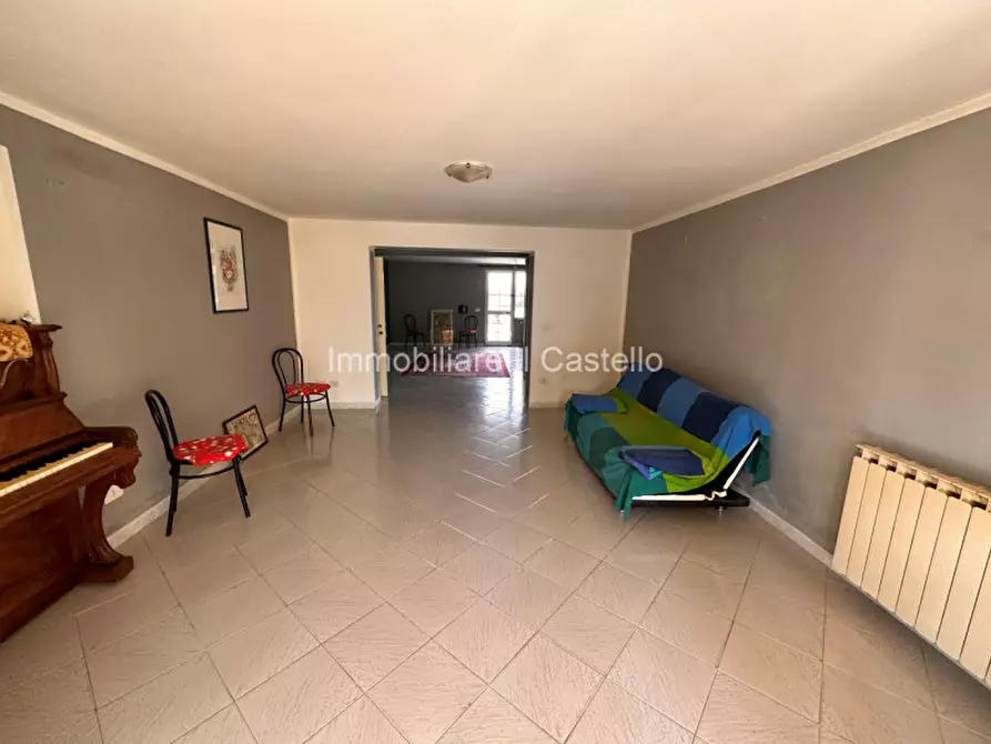 Immagine 41 di Villa in vendita  in via soccorso a Castiglione Del Lago