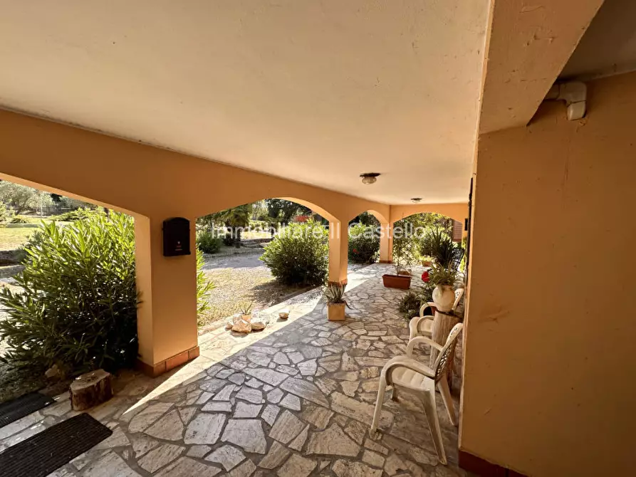 Immagine 52 di Villa in vendita  in via soccorso a Castiglione Del Lago