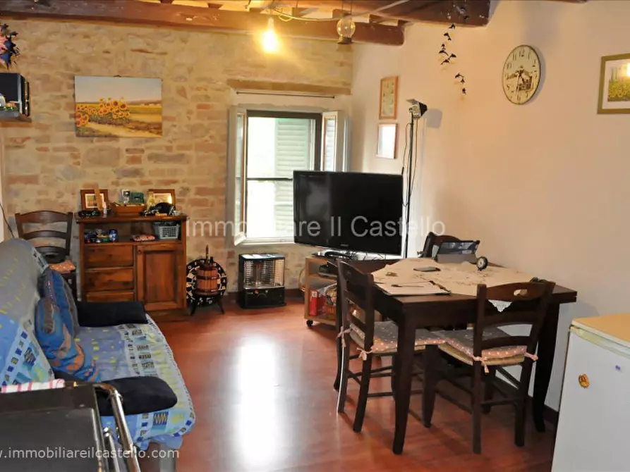 Immagine 4 di Villetta a schiera in vendita  in Località Poggetto, 10 a Castiglione Del Lago