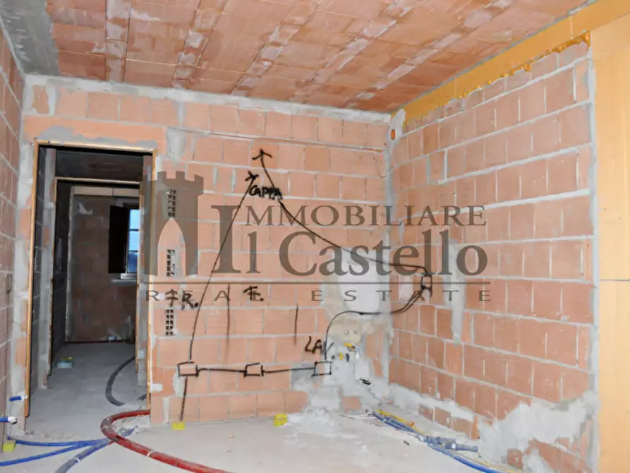 Immagine 2 di Appartamento in vendita  in ViA FERMI a Castiglione Del Lago