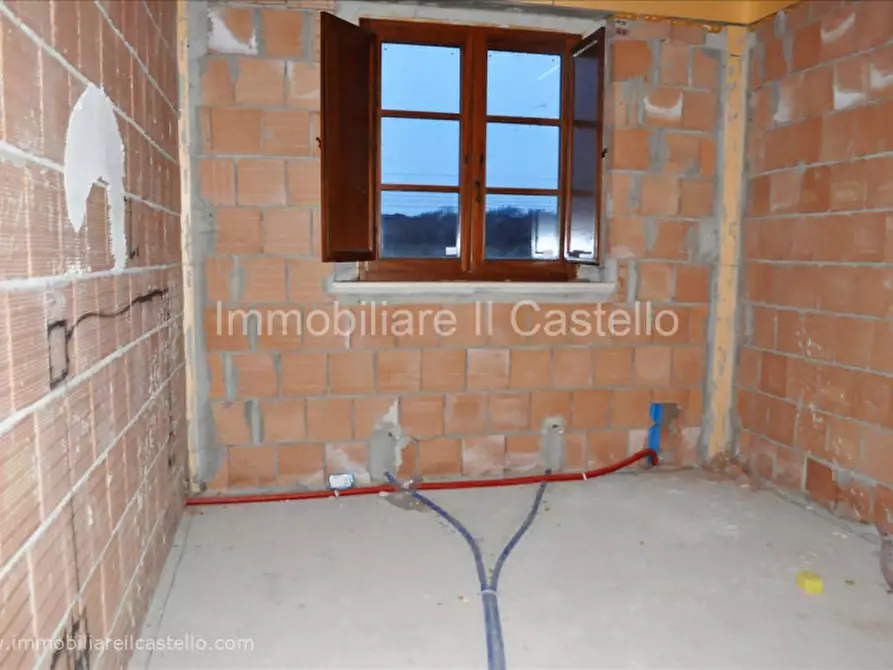 Immagine 5 di Appartamento in vendita  in Via Rasetti a Castiglione Del Lago