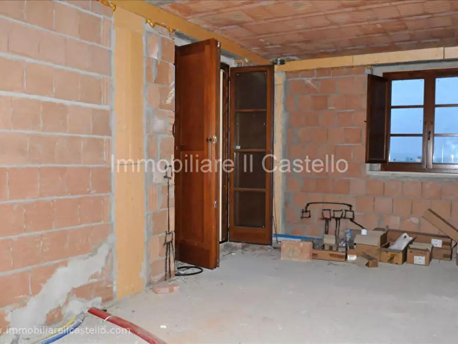 Immagine 7 di Appartamento in vendita  in Via Rasetti a Castiglione Del Lago