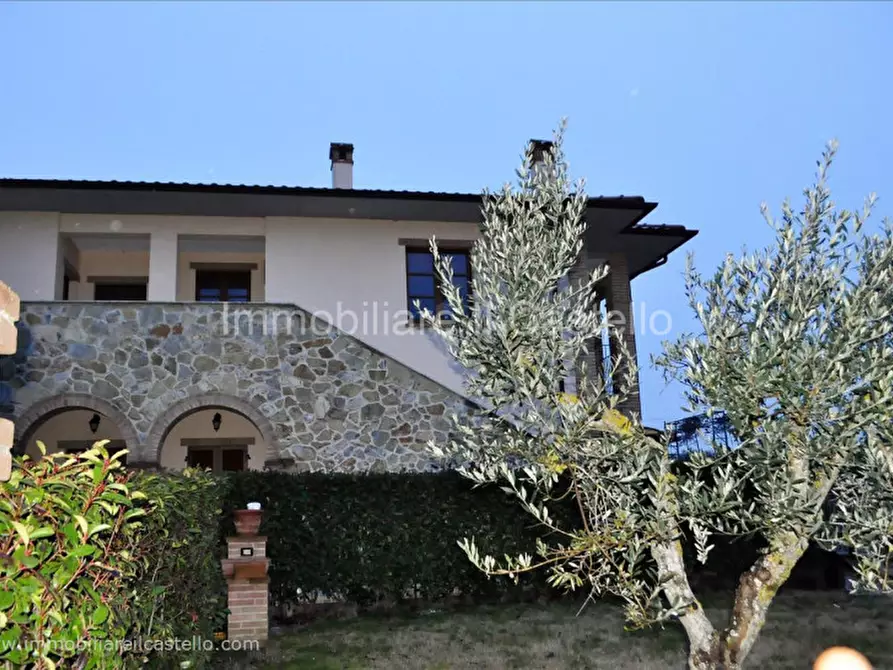 Immagine 9 di Appartamento in vendita  in Via Rasetti a Castiglione Del Lago