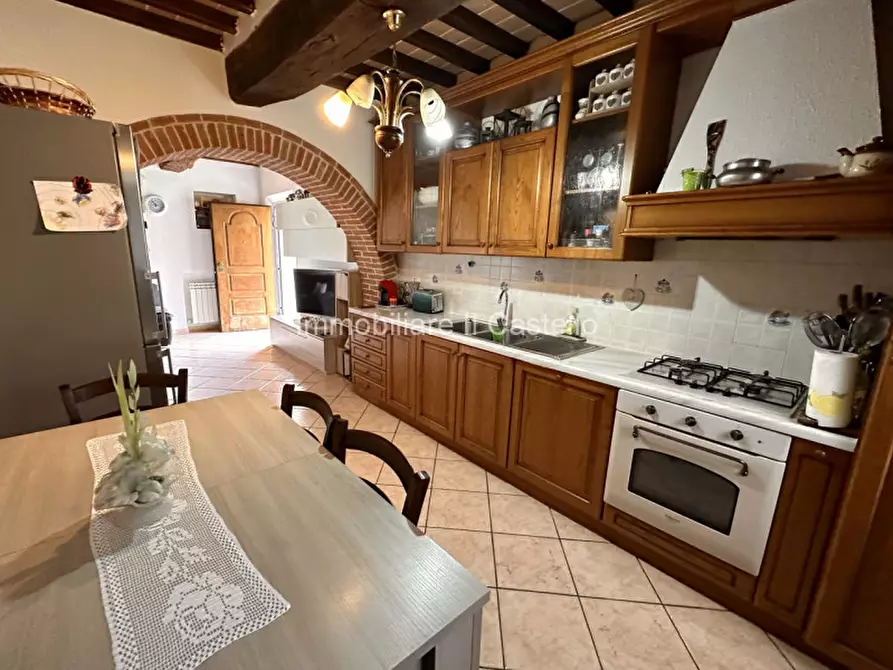 Immagine 28 di Casa bifamiliare in vendita  in VIA NAPOLI a Castiglione Del Lago