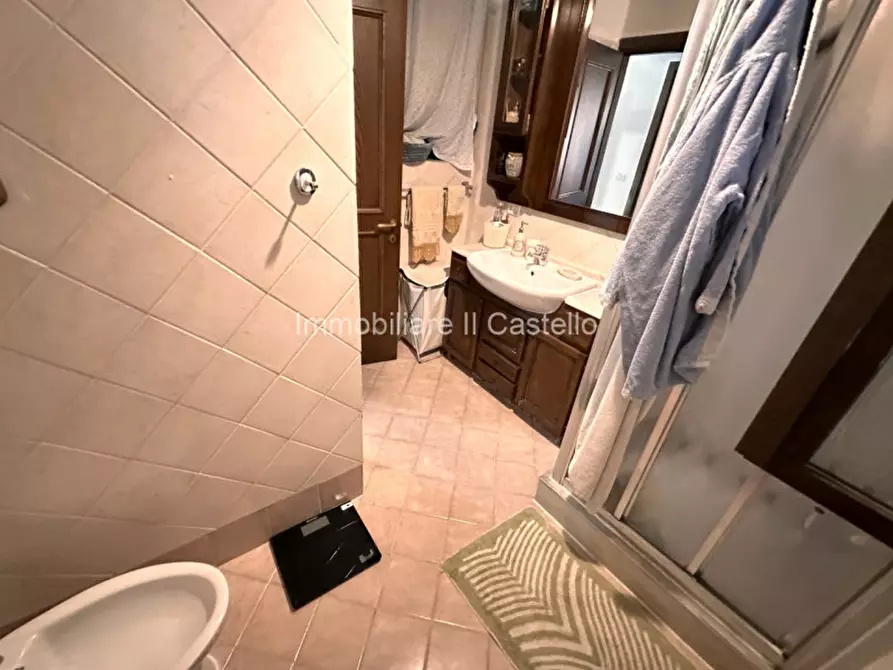 Immagine 35 di Casa bifamiliare in vendita  in VIA NAPOLI a Castiglione Del Lago