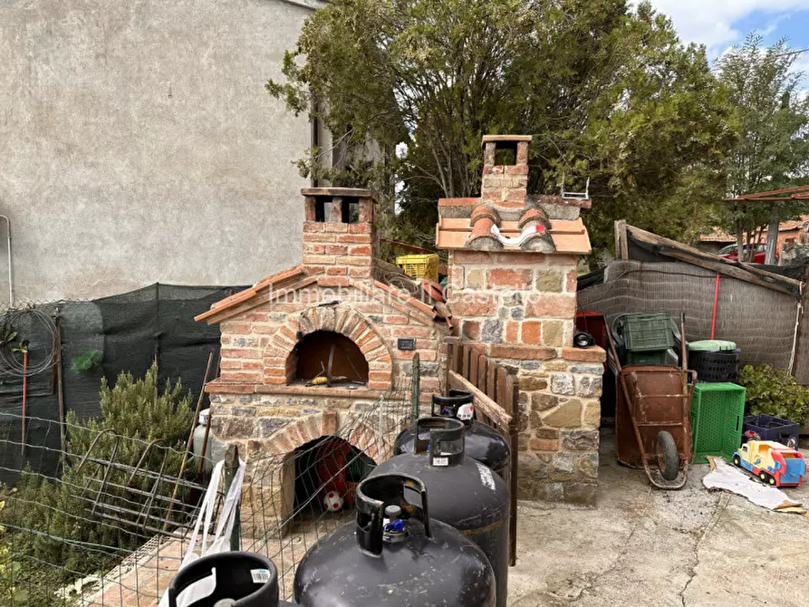 Immagine 42 di Casa bifamiliare in vendita  in VIA NAPOLI a Castiglione Del Lago