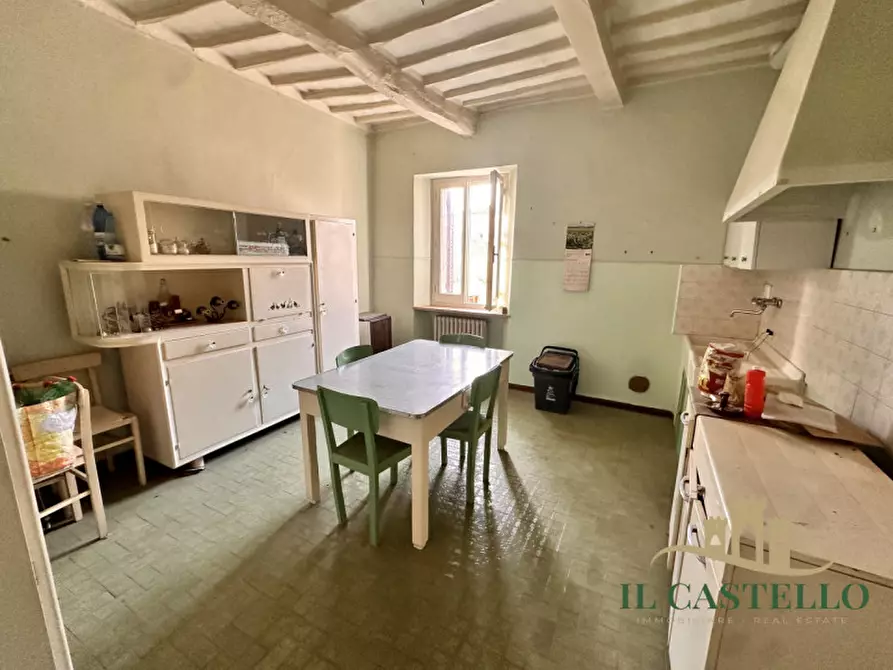 Immagine 3 di Appartamento in vendita  in Via Vittorio Emanuele a Castiglione Del Lago