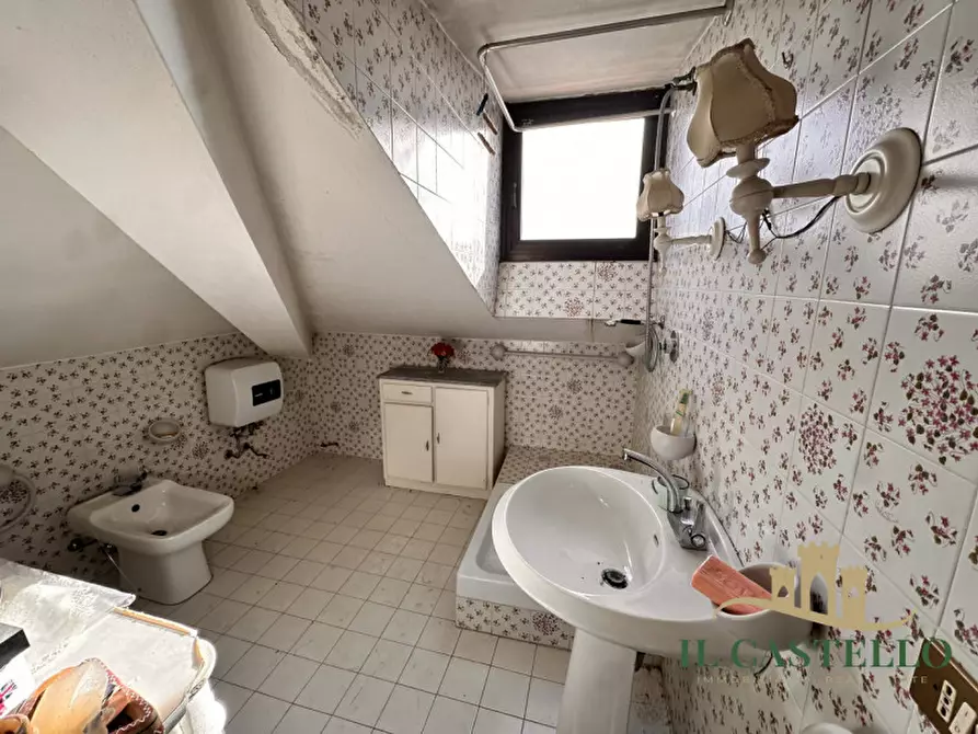 Immagine 13 di Appartamento in vendita  in Via Vittorio Emanuele a Castiglione Del Lago