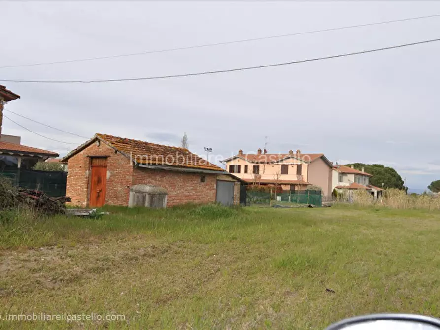 Immagine 2 di Terreno in vendita  a Castiglione Del Lago