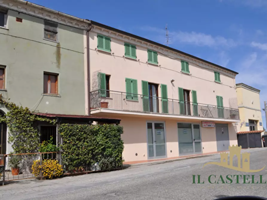Immagine 7 di Appartamento in vendita  in Via Toscana a Castiglione Del Lago