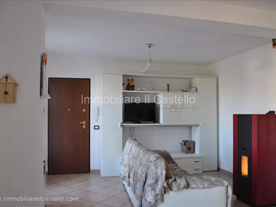 Immagine 2 di Appartamento in vendita  in Via Toscana a Castiglione Del Lago