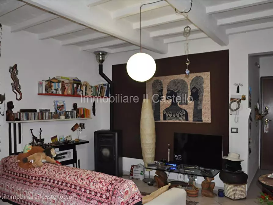 Immagine 3 di Appartamento in vendita  in Via Toscana a Castiglione Del Lago