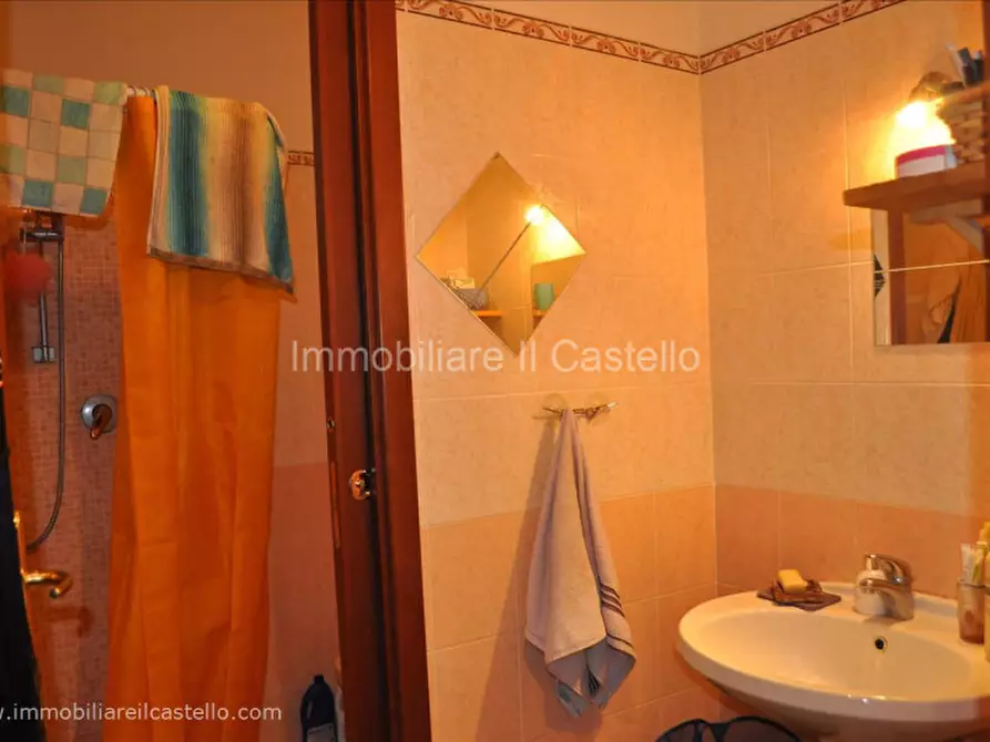 Immagine 7 di Appartamento in vendita  in Via Toscana a Castiglione Del Lago