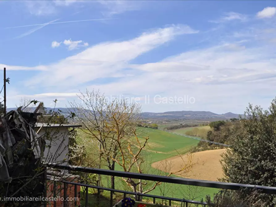 Immagine 10 di Appartamento in vendita  in Via Toscana a Castiglione Del Lago