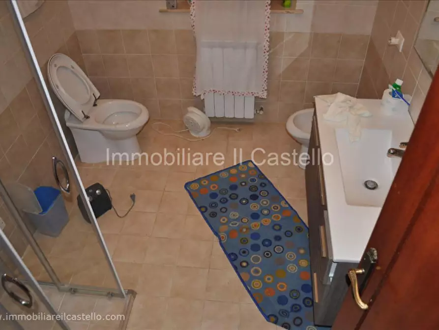 Immagine 11 di Appartamento in vendita  in Località Nonni a Castiglione Del Lago