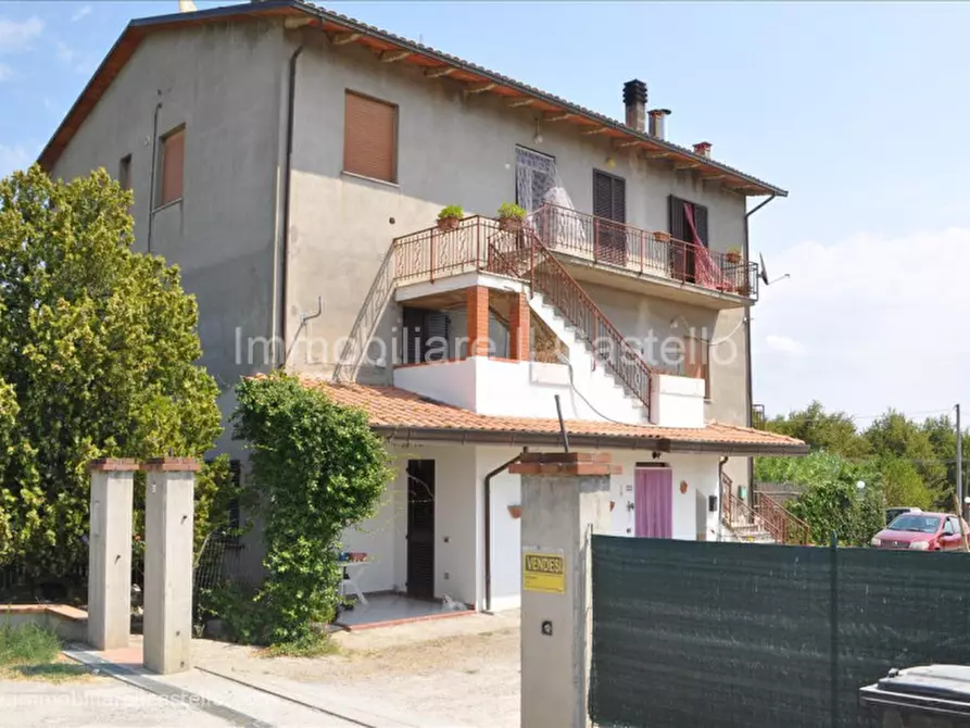 Immagine 13 di Appartamento in vendita  in Località Nonni a Castiglione Del Lago