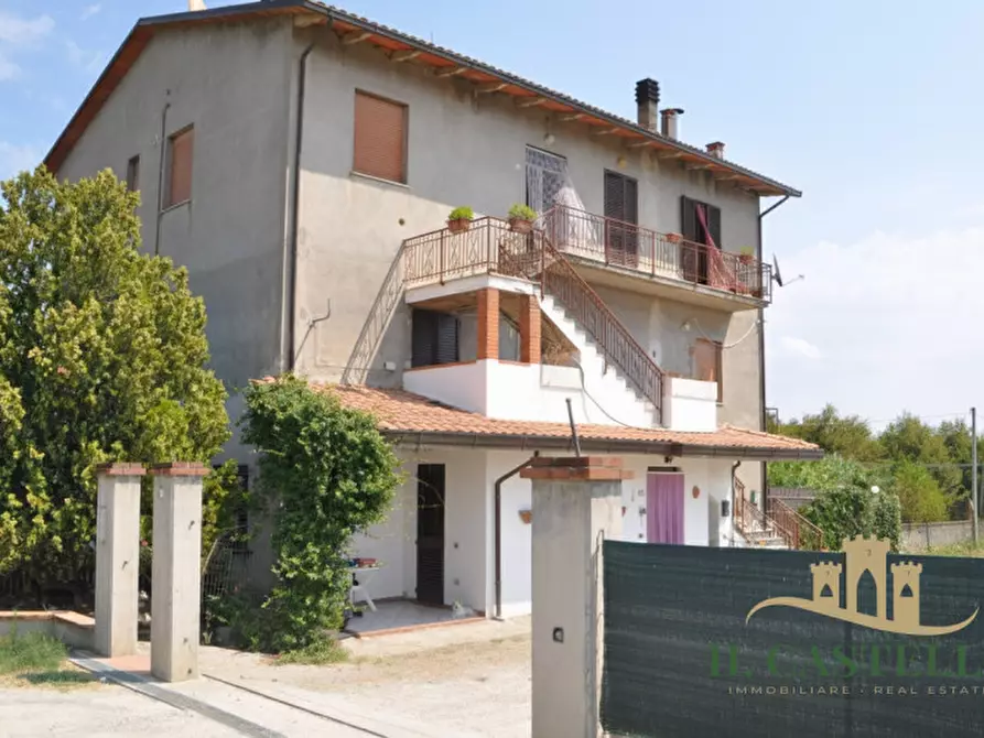Immagine 15 di Appartamento in vendita  in Località Nonni a Castiglione Del Lago