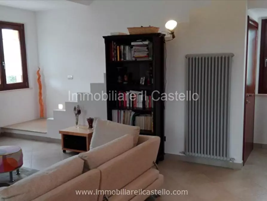 Immagine 6 di Villa in vendita  in VIA VITELLINO a Castiglione Del Lago