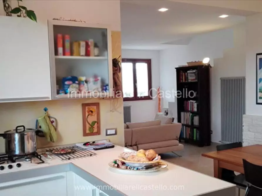 Immagine 8 di Villa in vendita  in VIA VITELLINO a Castiglione Del Lago