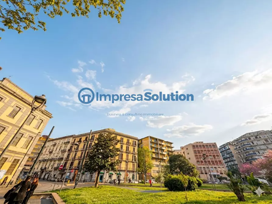Immagine 9 di Negozio in vendita  in Piazza Nazionale a Napoli