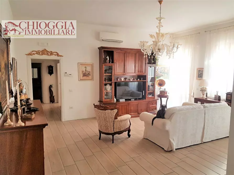 Immagine 1 di Appartamento in vendita  in Via della repubblica a Chioggia