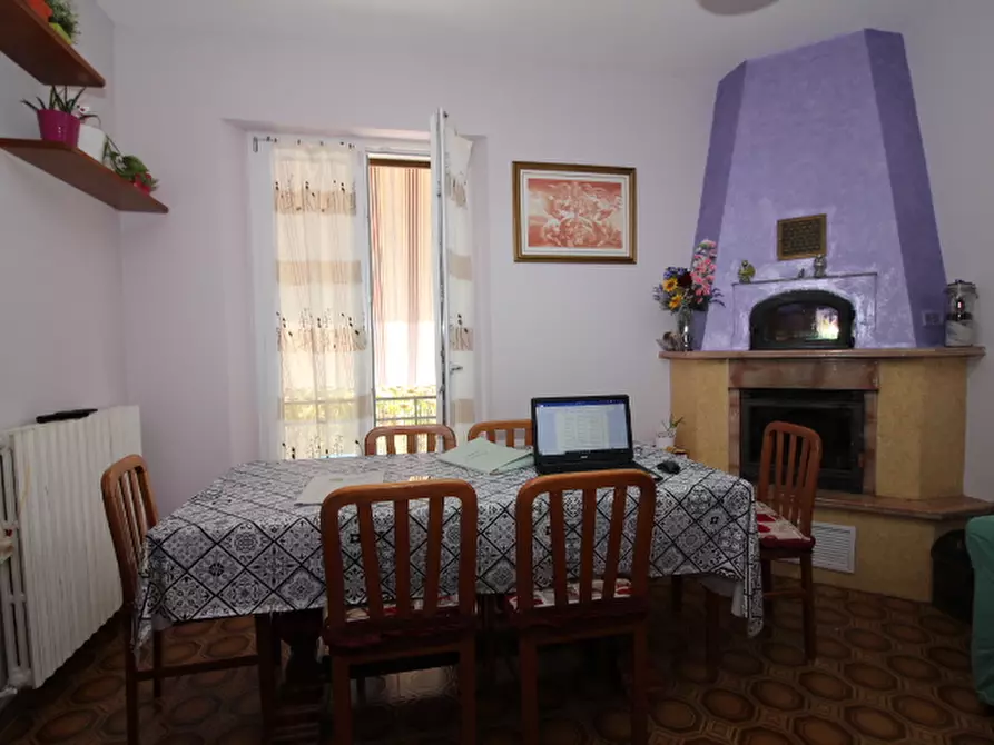 Immagine 3 di Appartamento in vendita  a Arcevia