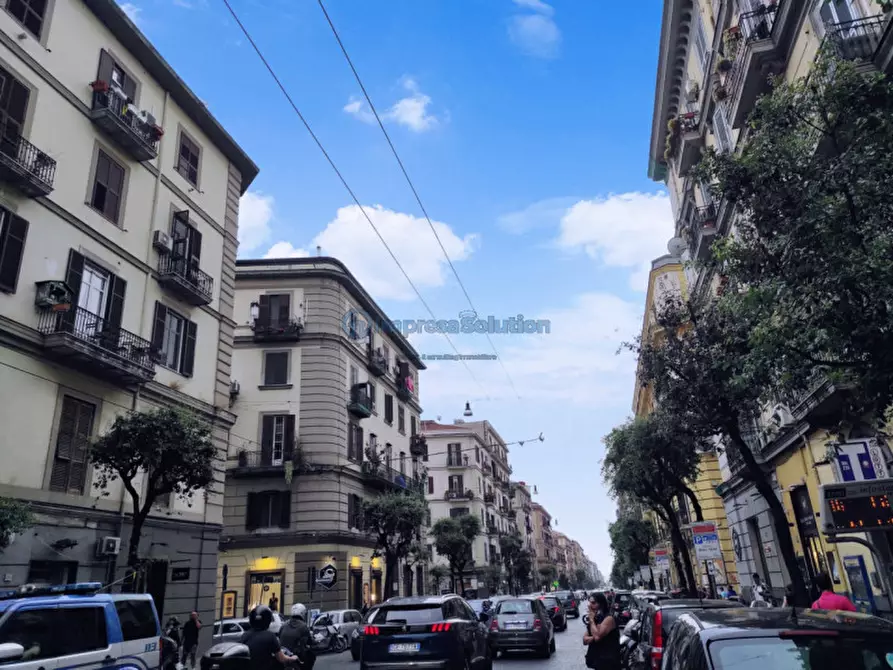 Immagine 1 di Negozio in affitto  in Corso Giuseppe Garibaldi a Napoli