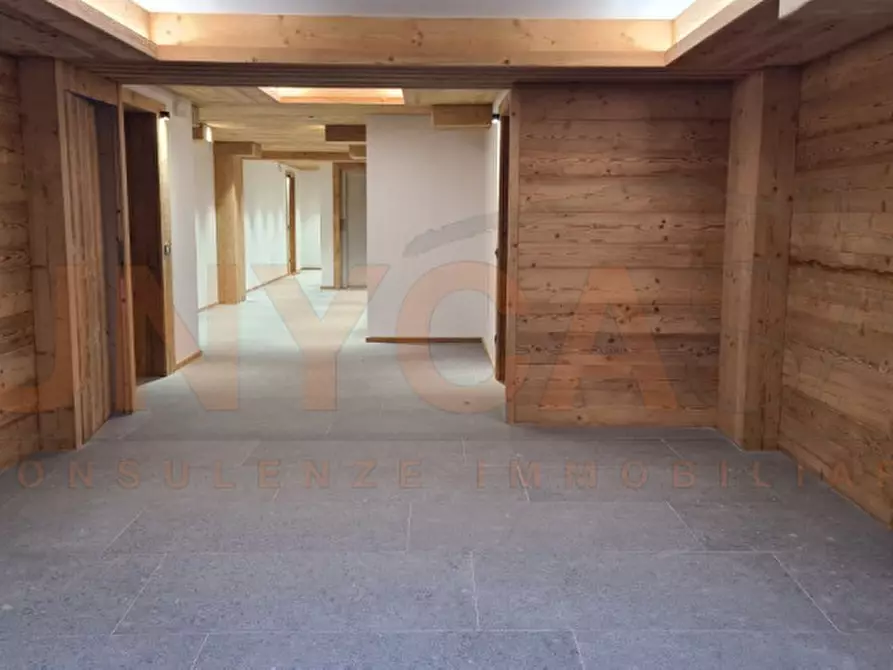 Immagine 10 di Appartamento in vendita  in Strada Statale Alemagna a Cortina D'ampezzo
