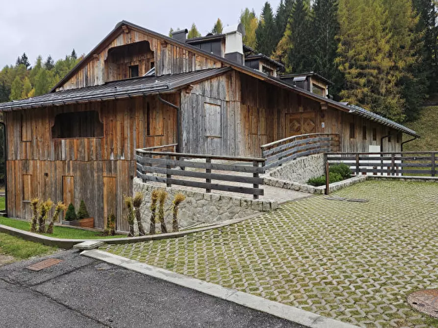 Immagine 15 di Appartamento in vendita  in Strada Statale Alemagna a Cortina D'ampezzo