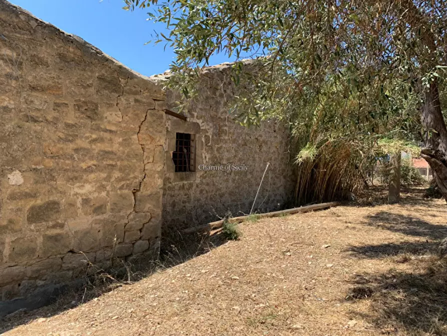 Immagine 13 di Rustico / casale in vendita  in Strada Provinciale 56 a Scicli