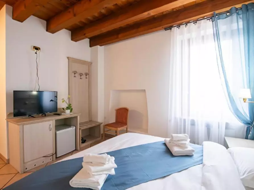 Immagine 5 di Bed & Breakfast in vendita  in Via caterina Bon brenzoni a Mozzecane