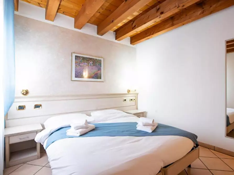 Immagine 6 di Bed & Breakfast in vendita  in Via caterina Bon brenzoni a Mozzecane