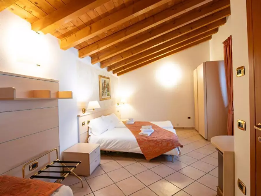 Immagine 17 di Bed & Breakfast in vendita  in Via caterina Bon brenzoni a Mozzecane