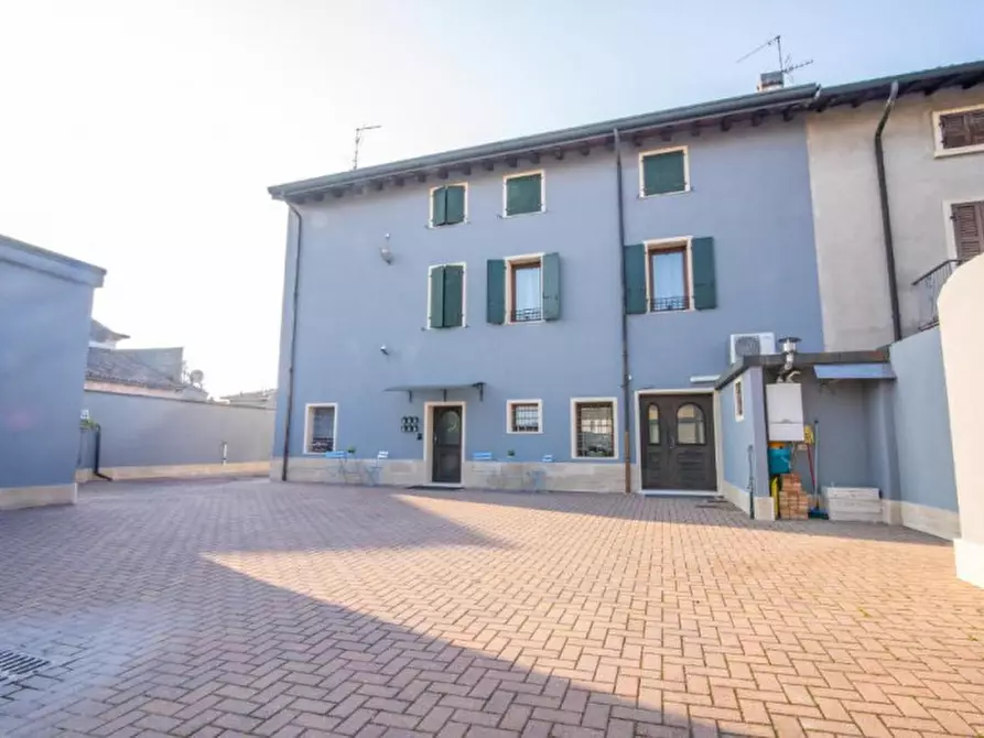 Immagine 20 di Bed & Breakfast in vendita  in Via caterina Bon brenzoni a Mozzecane