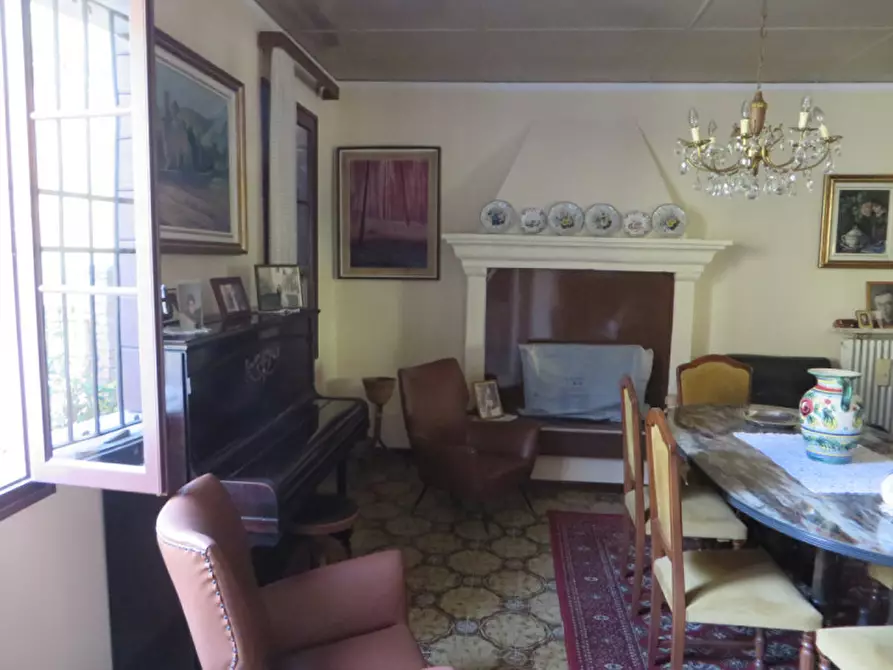 Immagine 9 di Villa in vendita  in Via Roma a Cinto Euganeo