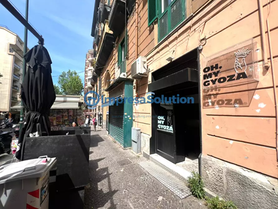 Immagine 7 di Attività commerciale in vendita  in Via Alessandro Scarlatti a Napoli