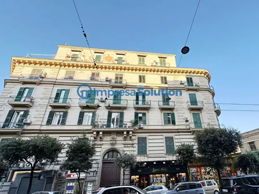 Immagine 10 di Negozio in vendita  in Corso Giuseppe Garibaldi 121 a Napoli