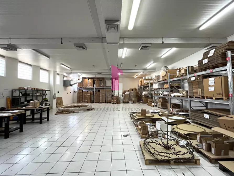 Immagine 2 di Capannone industriale in vendita  in Viale del Lavoro a Vigonza