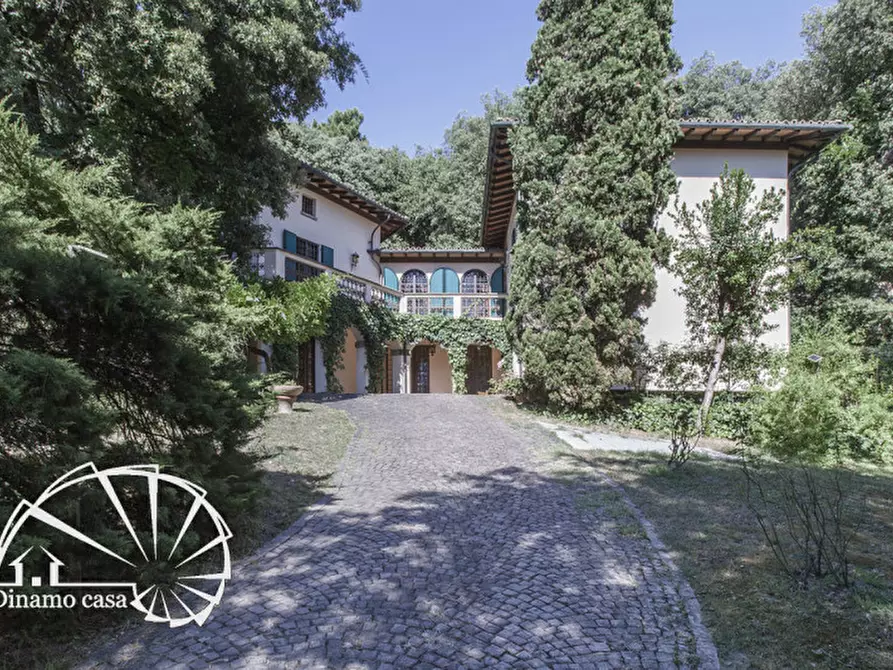 Immagine 1 di Villa in vendita  a Montemurlo
