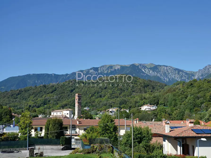Immagine 7 di Casa bifamiliare in vendita  in Via Cannaregio a Castelcucco