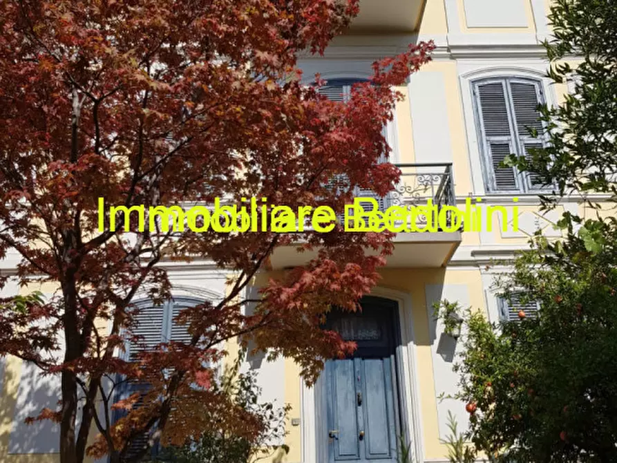 Immagine 14 di Villa in vendita  in centro a San Remo