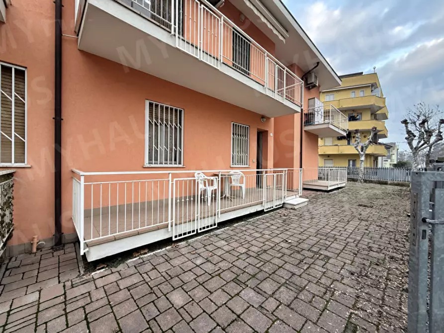 Immagine 35 di Appartamento in vendita  in Viale Leon Battista Alberti 13 a Cesenatico