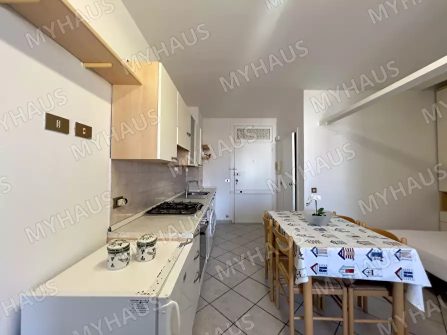 Immagine 1 di Appartamento in vendita  in viale amedeo modigliani 22 a Cesenatico