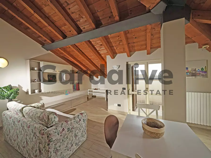 Immagine 2 di Appartamento in vendita  in Via Italo Barbieri a Padenghe Sul Garda