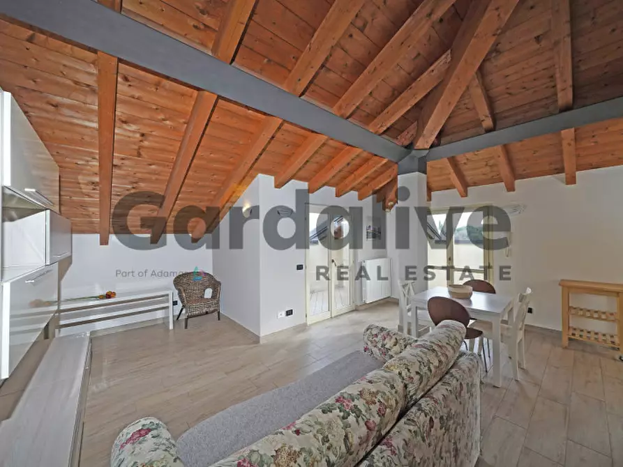 Immagine 4 di Appartamento in vendita  in Via Italo Barbieri a Padenghe Sul Garda