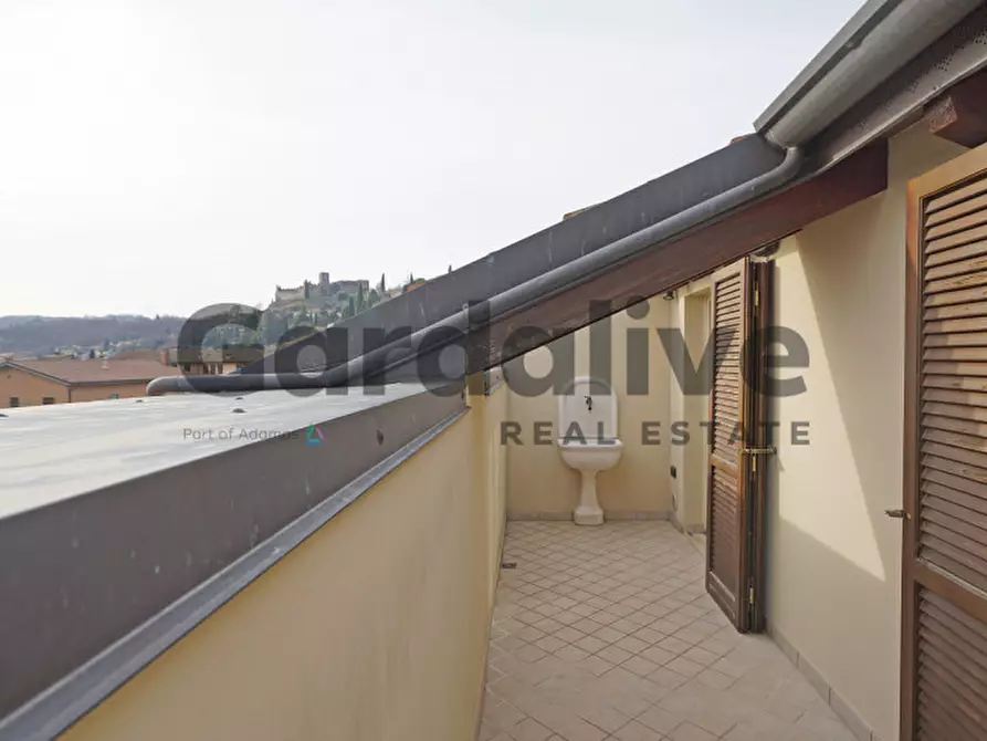 Immagine 17 di Appartamento in vendita  in Via Italo Barbieri a Padenghe Sul Garda